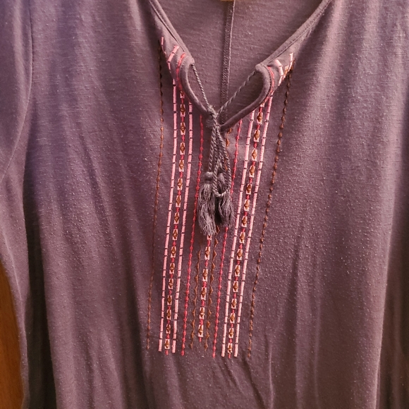 Faded Glory Tribal Top with Tie - Picture 3 of 16